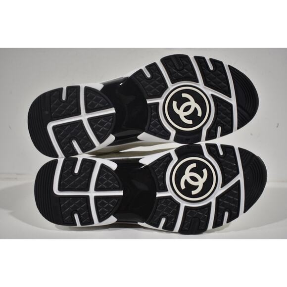 Chanel REV White Black CC Logo Leather Lace Up Flat Runner Trainer Sneaker 36.5 - Picture 11 of 11